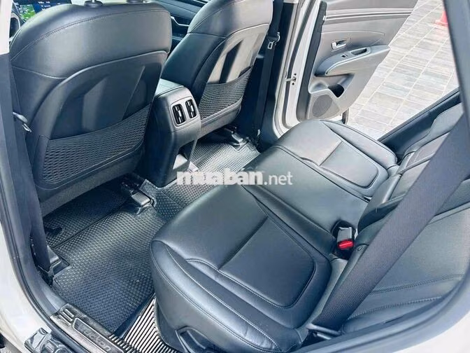 Hyundai Tucson 2.0AT 2023 màu trắng cực đẹp chất
