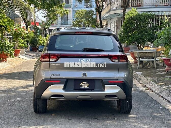 Kia Sonet 2024 Deluxe Xám 22.000 km