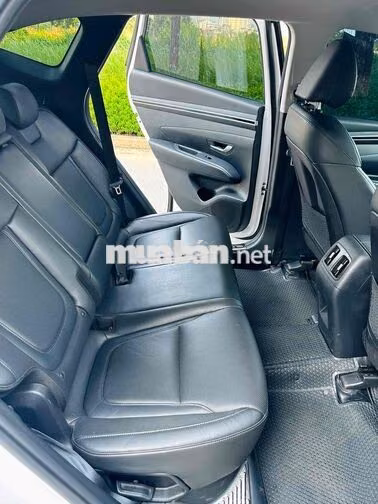 Hyundai Tucson 2.0AT 2023 màu trắng cực đẹp chất