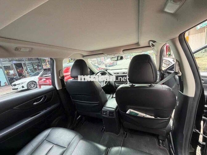 Nissan Xtrail 2.5 AT 2020 Đen 83.000 Km