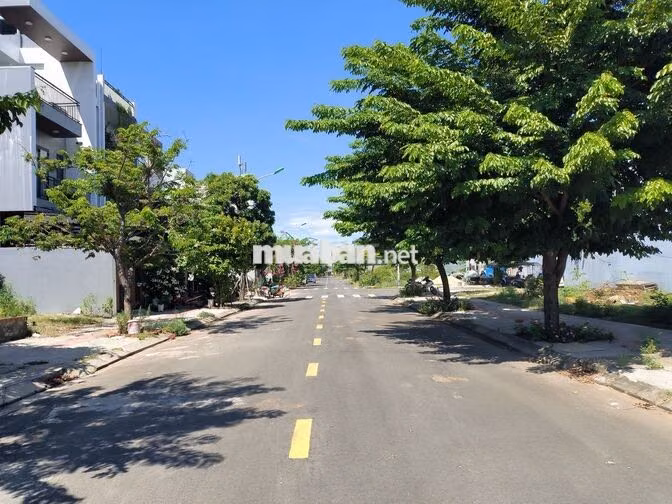 Chú Huy Đà Nẵng bán gấp đất Nam Hòa Xuân đường Hói Kiểng 5 giá 3.7 tỷ