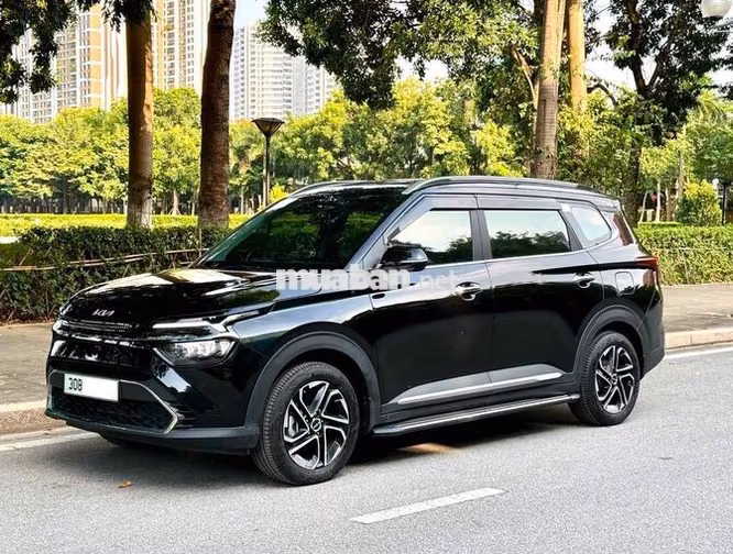 Kia Carens Luxury 2026 zin 11000 km siêu mới đẹp