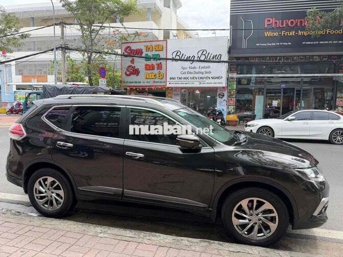 Nissan Xtrail 2.5 AT 2020 Đen 83.000 Km