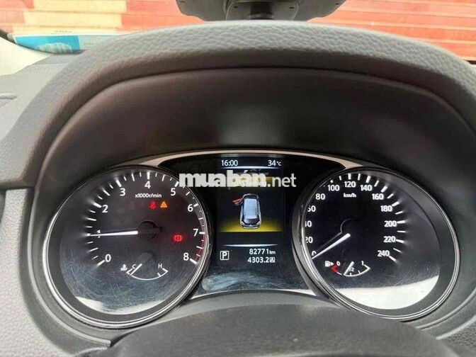 Nissan Xtrail 2.5 AT 2020 Đen 83.000 Km