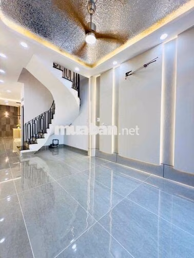 Mặt tiền Lò Gốm Q6 view sông hơn 7Tỷ dtsd gần 200m2