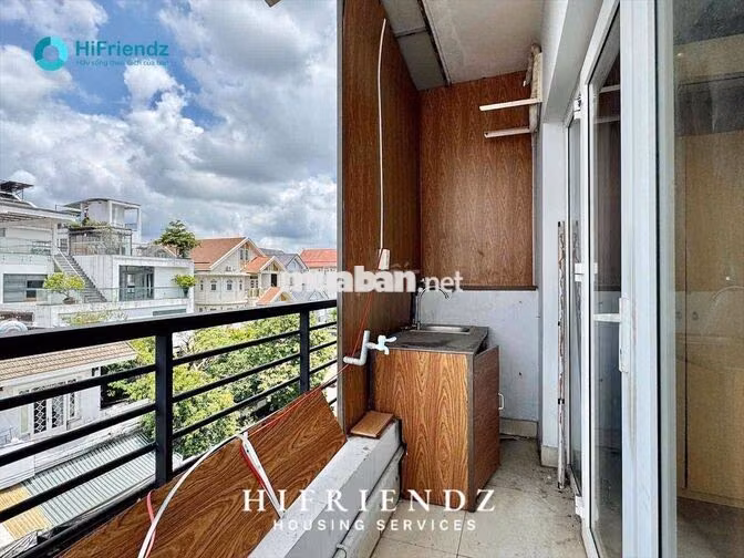 STUDIO BAN CÔNG SIÊU ĐẸP CHỈ 10P QUA TỚI ĐH Y DƯỢC