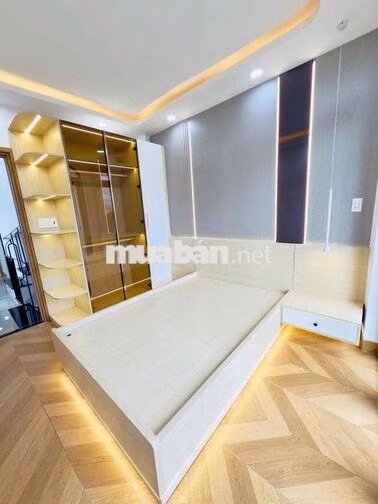 Mặt tiền Lò Gốm Q6 view sông hơn 7Tỷ dtsd gần 200m2