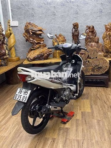 Yamaha Sirius fi dàn áo đẹp, máy bao êm ru