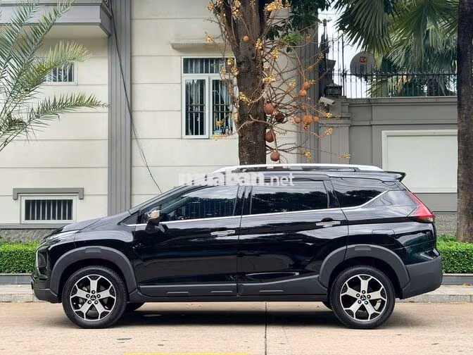 Mitsubishi Xpander Cross 2022 1.5 Đen 67.000 km