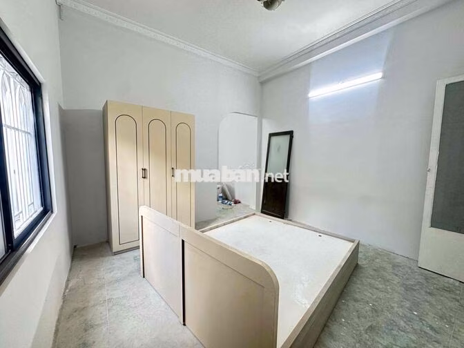 NHÀ MỚI 100% LÝ THƯỜNG KIỆT — TIỆN QUA UEH - ĐH BÁCH KHOA - HUFLIT