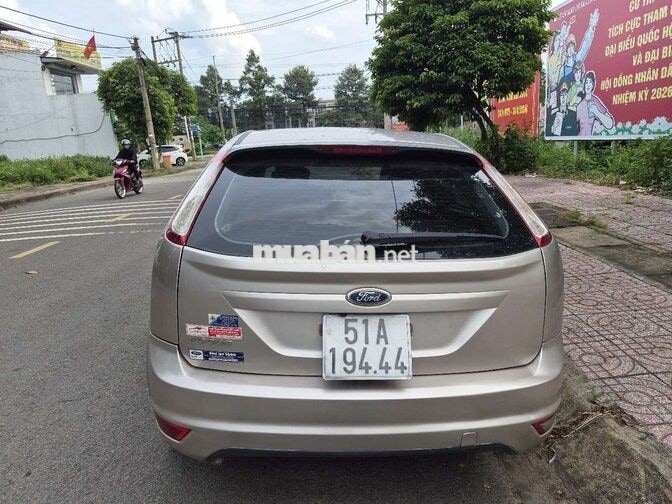 Ford Focus 2011 Tự động Xăng Vàng cát