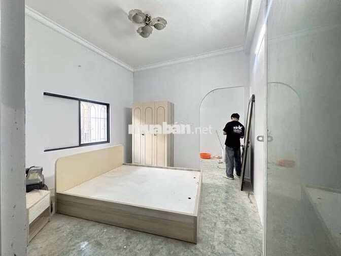 NHÀ MỚI 100% LÝ THƯỜNG KIỆT — TIỆN QUA UEH - ĐH BÁCH KHOA - HUFLIT