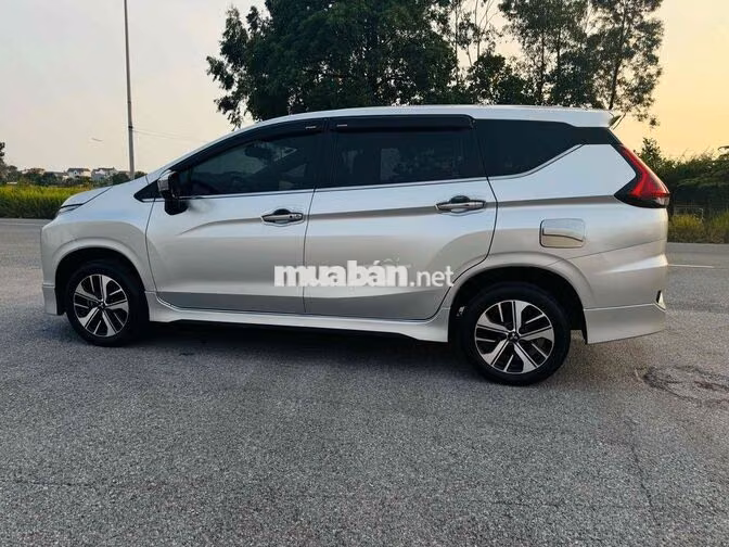 Mitsubishi Xpander 1.5AT 2018 Bạc