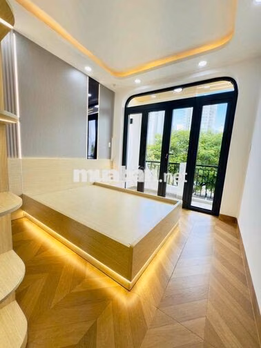Mặt tiền Lò Gốm Q6 view sông hơn 7Tỷ dtsd gần 200m2