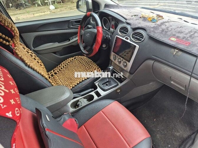 Ford Focus 2011 Tự động Xăng Vàng cát