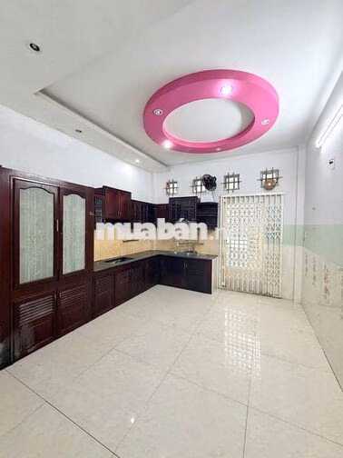 Nhà trệt 2 lầu 4PN đường Lê Chân KDC 91B