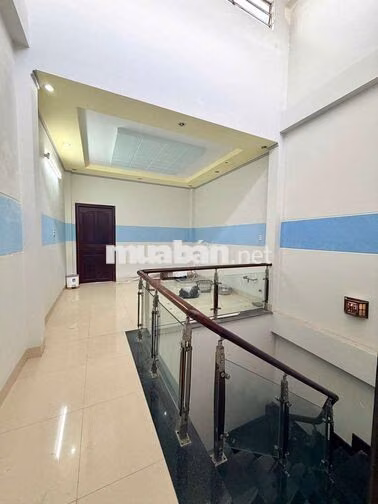 Nhà trệt 2 lầu 4PN đường Lê Chân KDC 91B