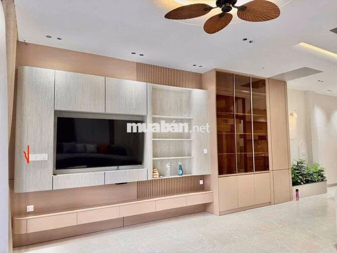 Bán Nhà Mỹ Gia Gói 5 Vĩnh Thái Nha Trang Có Thang Máy Vào Ở Ngay
