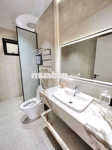 Bán Nhà Mỹ Gia Gói 5 Vĩnh Thái Nha Trang Có Thang Máy Vào Ở Ngay