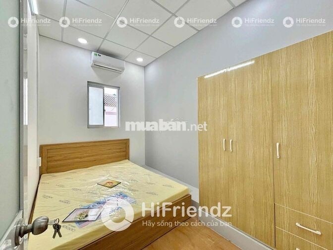 Căn hộ dịch vụ 2 phòng ngủ free chỗ để xe tiện qua Đại học Công Thương