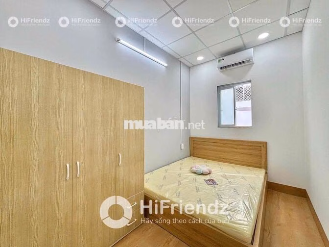Căn hộ dịch vụ 2 phòng ngủ free chỗ để xe tiện qua Đại học Công Thương