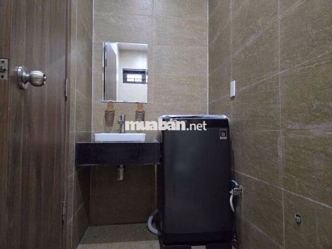Căn hộ 1 Phòng ngủ Mới, 2WC, gần Biển, ngay Trung tâm, 8 triệu/tháng