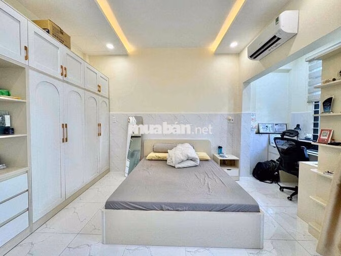 KHÁCH PASS LẠI PHÒNG ĐẦY ĐỦ NỘI THẤT NGAY LÊ VĂN KHƯƠNG