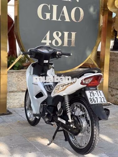 Honda Wave a 110 màu trắng nguyên bản!