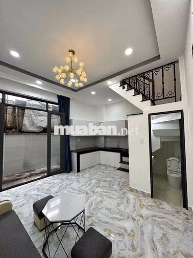 NNC 1 trệt 1 lầu 1 PN 2wc có nội thất Nơ Trang Long