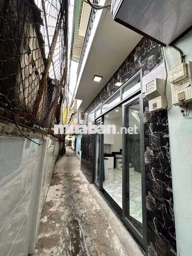 NNC 1 trệt 1 lầu 1 PN 2wc có nội thất Nơ Trang Long