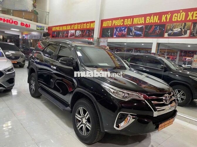 Toyota Fortuner 2019 2.4G 4x2 AT Đen