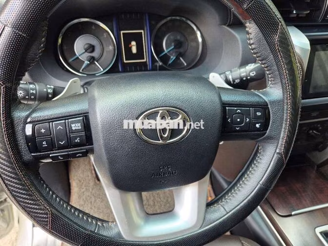 Toyota Fortuner 2020 Máy dầu số tự động