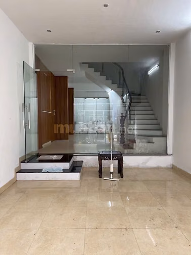 LK 2 ô tô tránh, hợp làm văn phòng kết hợp ở, 70m2 x 4T, MT 5m, 17 tr