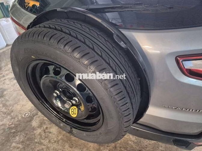 Ford EcoSport Titanium 2015 Xám Tự động
