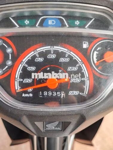 Honda Blade 2018 Đen Vàng Đồng 19935 km