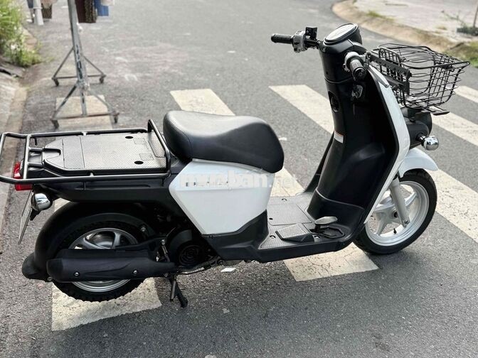 Honda Benly 50Fi Trắng