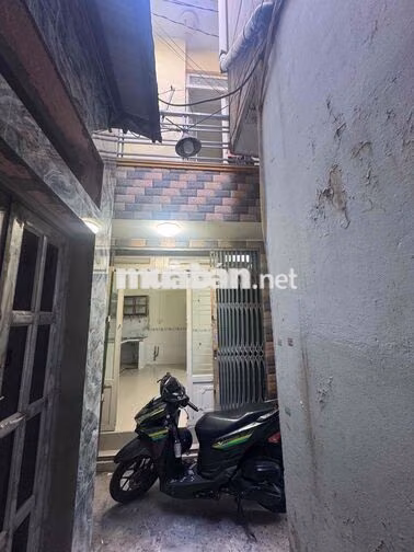 cho thuê nhà nhỏ quận tân phú bên hông trường thcs hiệp tân