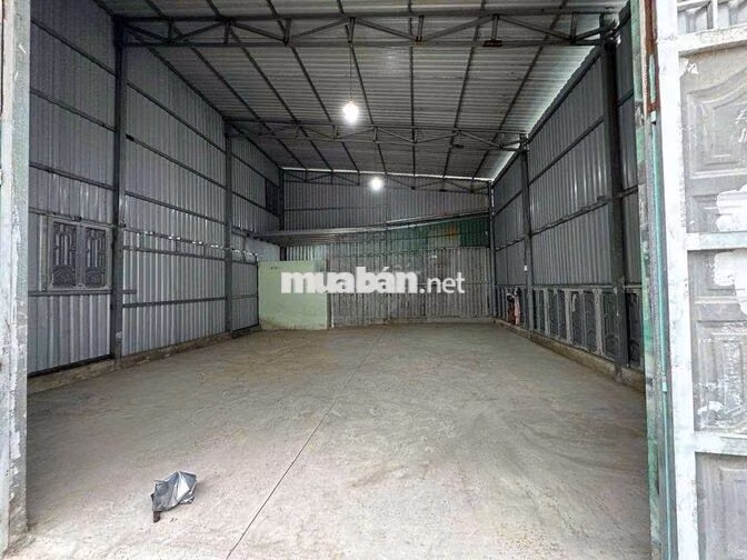 Kho 100m Xe Tải ra vào đường số 22 Linh Đông Thủ Đức, sẵn điện và nước