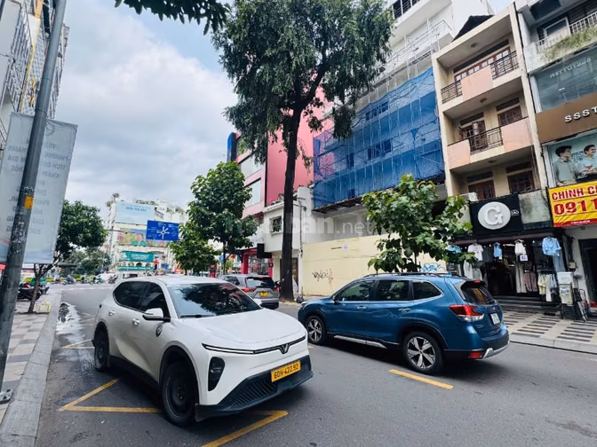 Cho thuê Nhà 25 Nguyễn Trãi , Q1, 4x20, 1 trệt 3 lầu, 145 triệu/ tháng