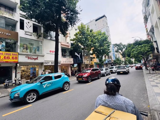 Cho thuê Nhà 25 Nguyễn Trãi , Q1, 4x20, 1 trệt 3 lầu, 145 triệu/ tháng