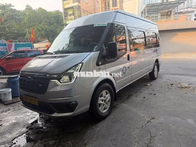 Ford Transit 2022 16 chỗ Bạc 93000km