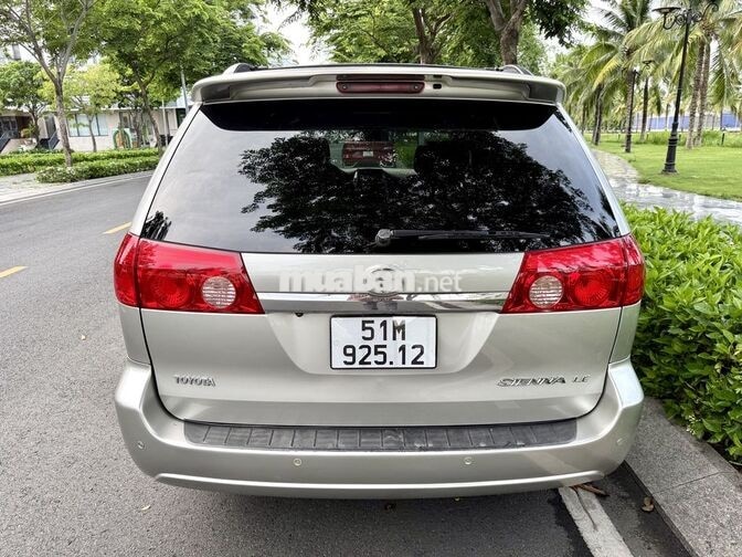 Toyota Sienna LE 2008 Tự động Bạc 7 chỗ
