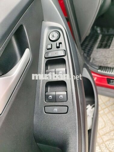 Hyundai Creta 2023 Đỏ 28.000 km