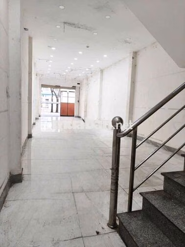 Cho thuê nhà Mặt tiền Hải Thượng Lãn Ông, Q5-4,2x20m-4 Tấm-4p4w