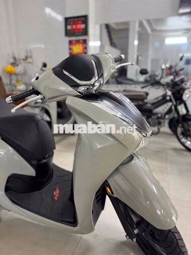Honda SH 350i 2022(Máy Thái) Chạy 3.600Km Xe Lướt