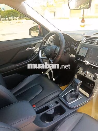 Hyundai Creta Tiêu Chuẩn 2023 Đỏ 28.000 km