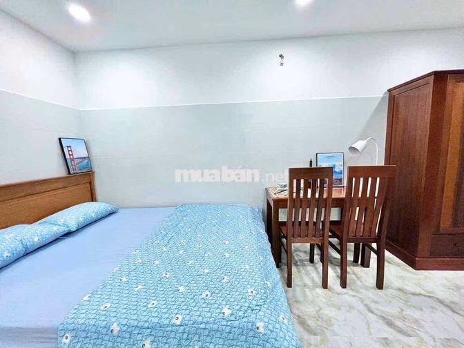 Trống sẵn phòng studio cửa sổ thang máy gần dh Sư phạm