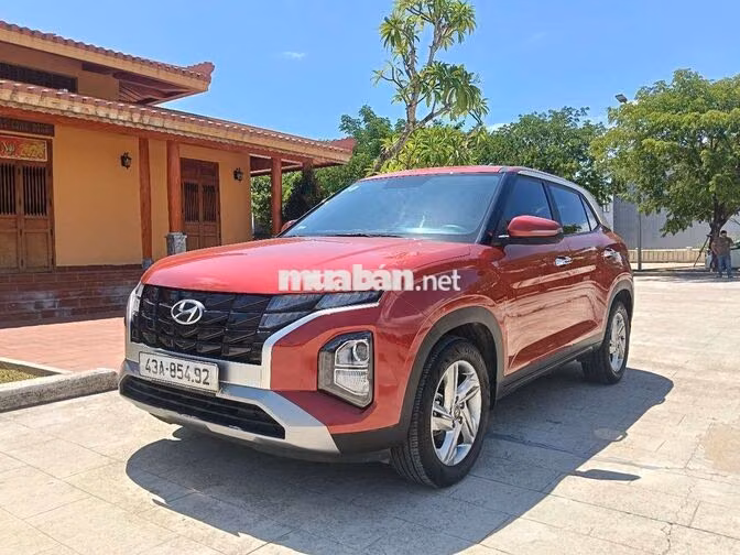 Hyundai Creta Tiêu Chuẩn 2023 Đỏ 28.000 km