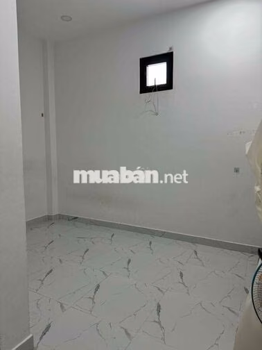 phòng cho thuê giá rẻ free nước, wifi, wc trong phòng