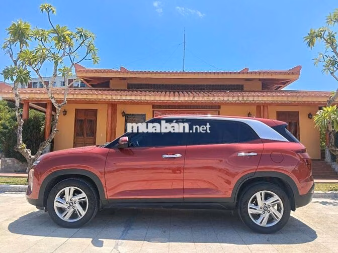 Hyundai Creta Tiêu Chuẩn 2023 Đỏ 28.000 km